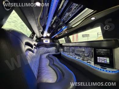 2013 Chrysler 300 120” 4 Door Limousine Executive Coach Builder 10 Passenger - Limousine for Sale in Las Vegas, NV - Photo 24
