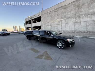 2014 Chrysler 300 Executive Coach Builder 6 Passenger Stretch Limousine - Limousine for Sale in Las Vegas, NV - Photo 9