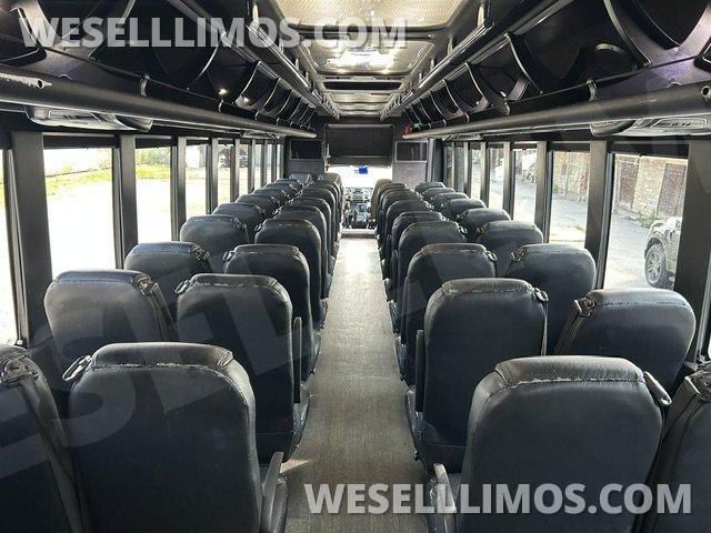Executive Shuttle for Sale in Chicago, IL - Photo 18