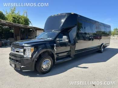 2017 Ford F-550 Executive Shuttle for Sale in Chicago, IL - Photo 2