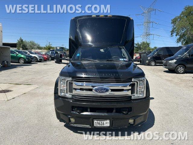 Executive Shuttle for Sale in Chicago, IL - Photo 3