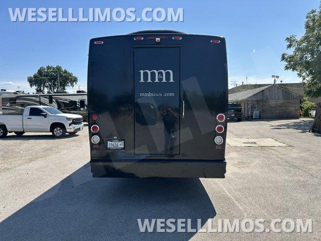 Executive Shuttle for Sale in Chicago, IL - Photo 5