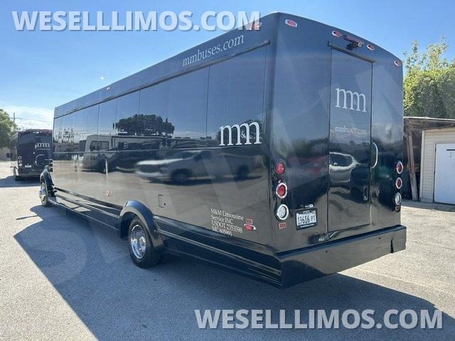 Executive Shuttle for Sale in Chicago, IL - Photo 6