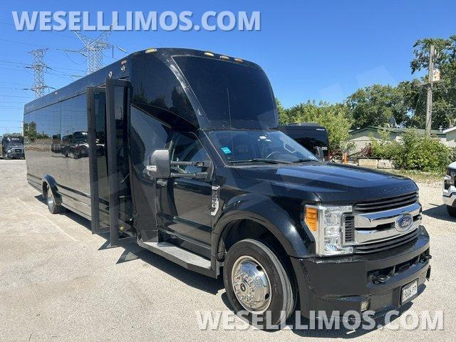 Executive Shuttle for Sale in Chicago, IL - Photo 9