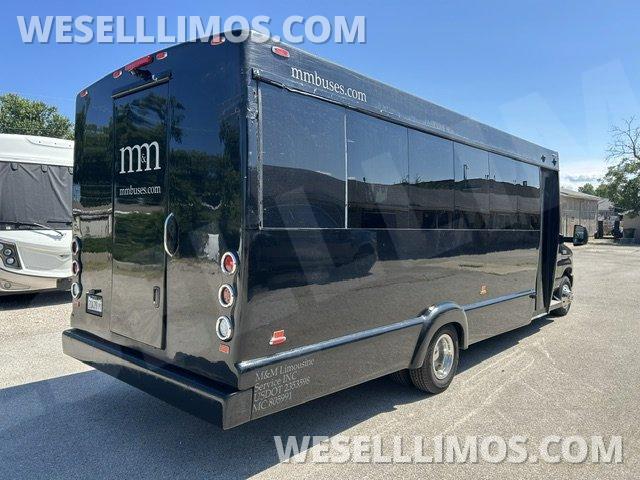 Executive Shuttle for Sale in Chicago, IL - Photo 6