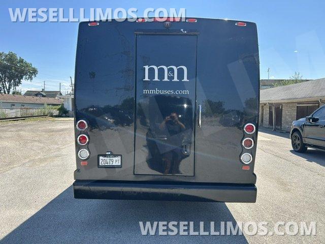 Executive Shuttle for Sale in Chicago, IL - Photo 4