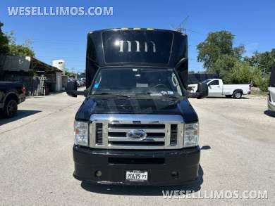 2019 Ford E-450 Executive Shuttle for Sale in Chicago, IL - Photo 2