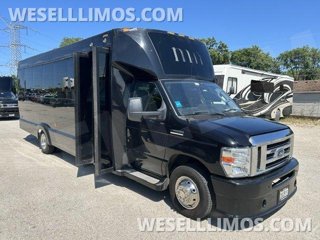 Executive Shuttle for Sale in Chicago, IL - Photo 7