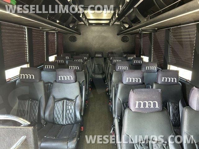 Executive Shuttle for Sale in Chicago, IL - Photo 11