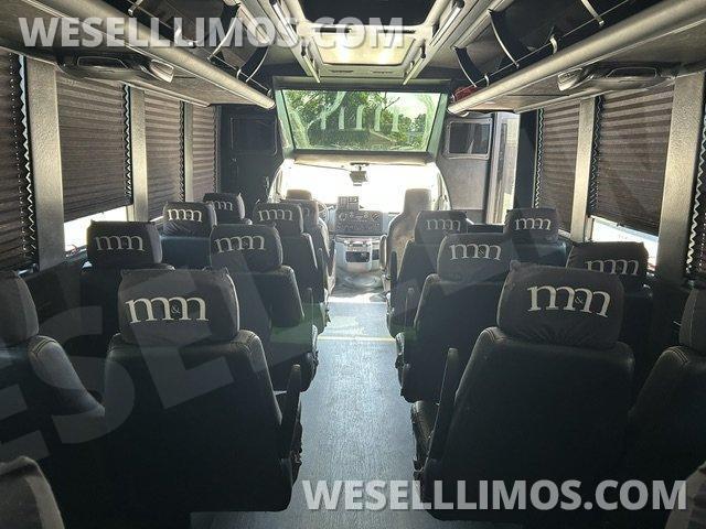 Executive Shuttle for Sale in Chicago, IL - Photo 12