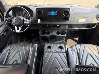 2022 Executive Coach Sprinter 15 Passenger With Table - Sprinter for Sale in Baldwin, NY - Photo 24