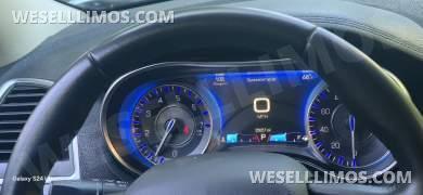2016 Springfield Chrysler 300 Limousine - Limousine for Sale in Raynham, MA - Photo 12