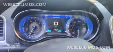 2016 Springfield Chrysler 300 Limousine - Limousine for Sale in Raynham, MA - Photo 16