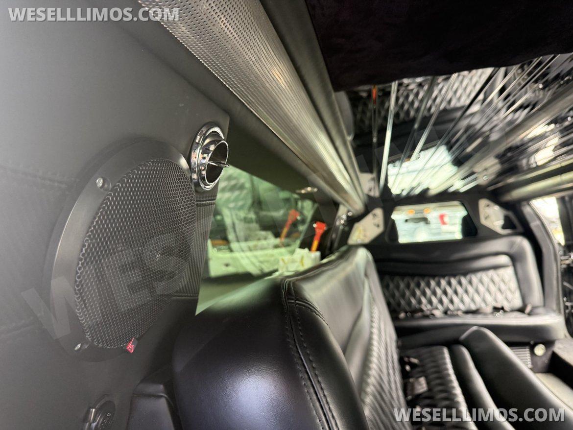 Limousine for Sale in Commack, NY - Photo 20