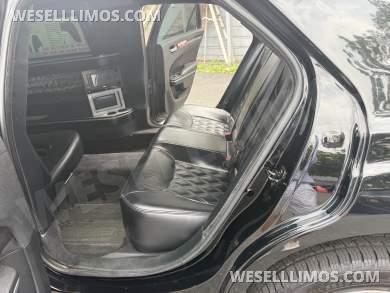 2018 Moonlight Chrysler 300 Limousine - Limousine for Sale in Commack, NY - Photo 21