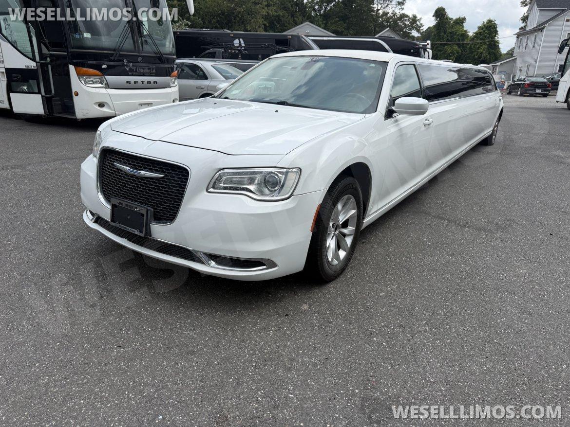 Limousine for Sale in Commack, NY - Main Photo