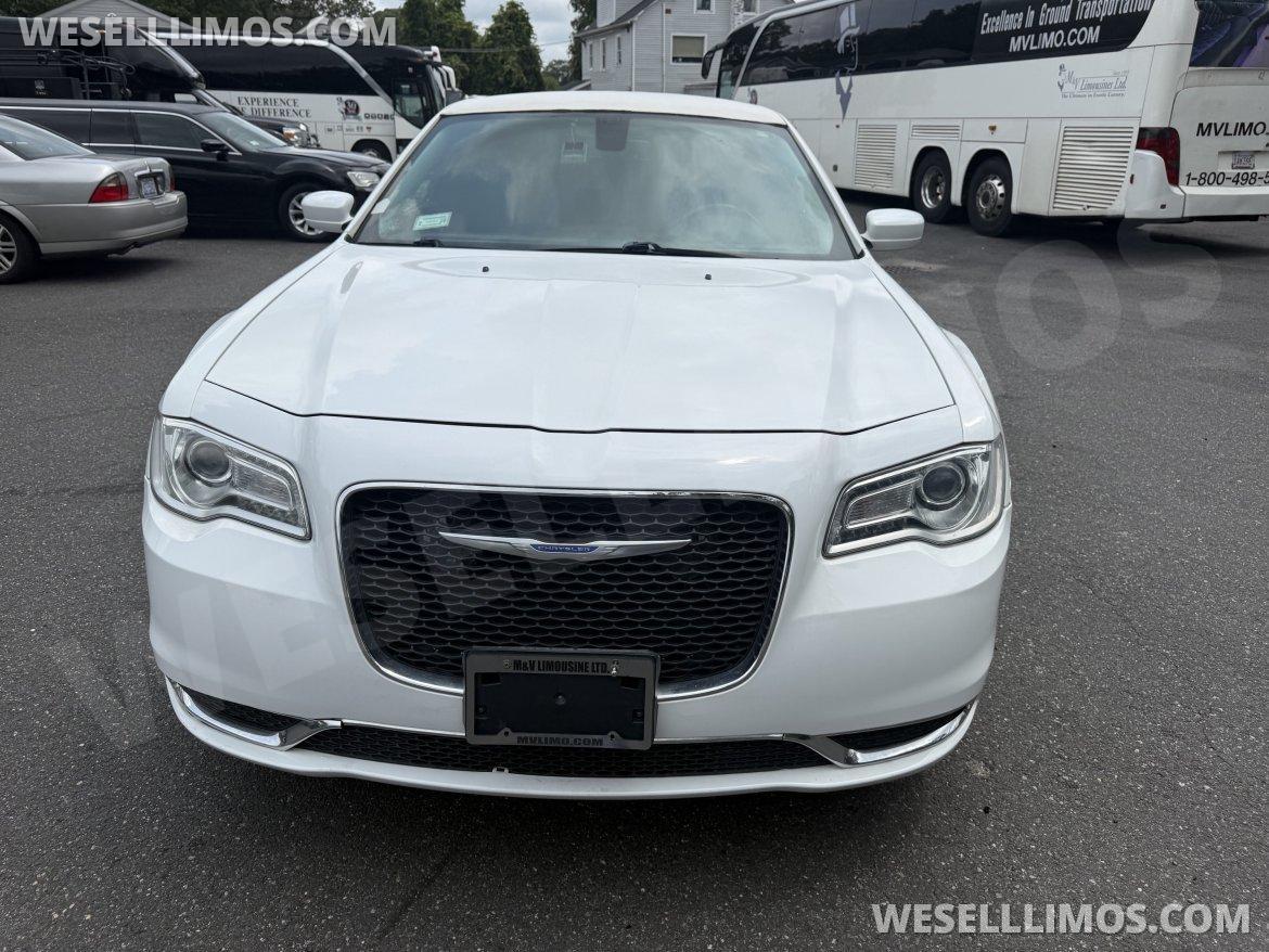 Limousine for Sale in Commack, NY - Photo 2