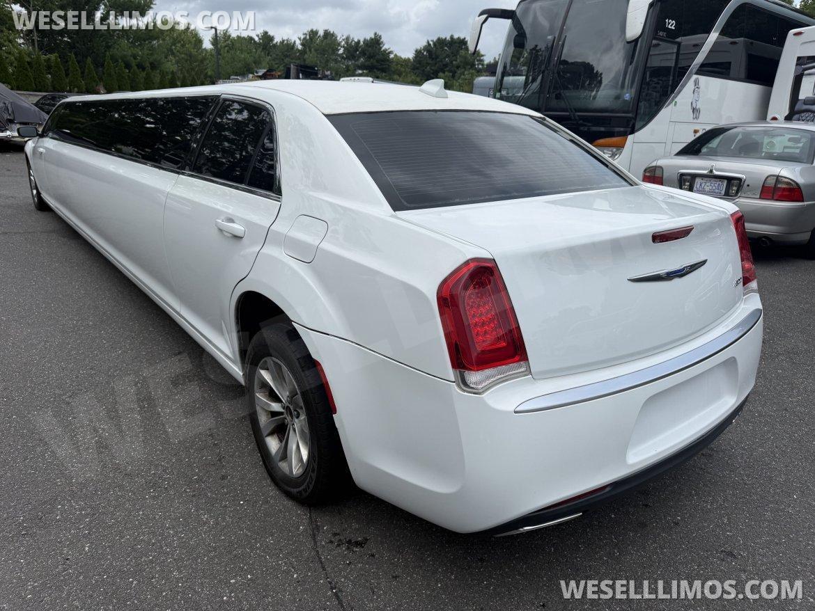 Limousine for Sale in Commack, NY - Photo 7