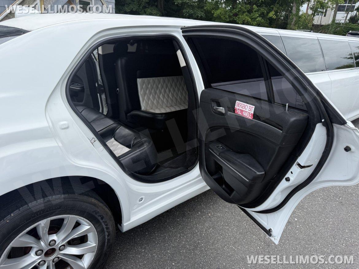 Limousine for Sale in Commack, NY - Photo 15