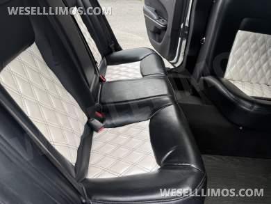 2018 Moonlight Chrysler 300 Limousine - Limousine for Sale in Commack, NY - Photo 16