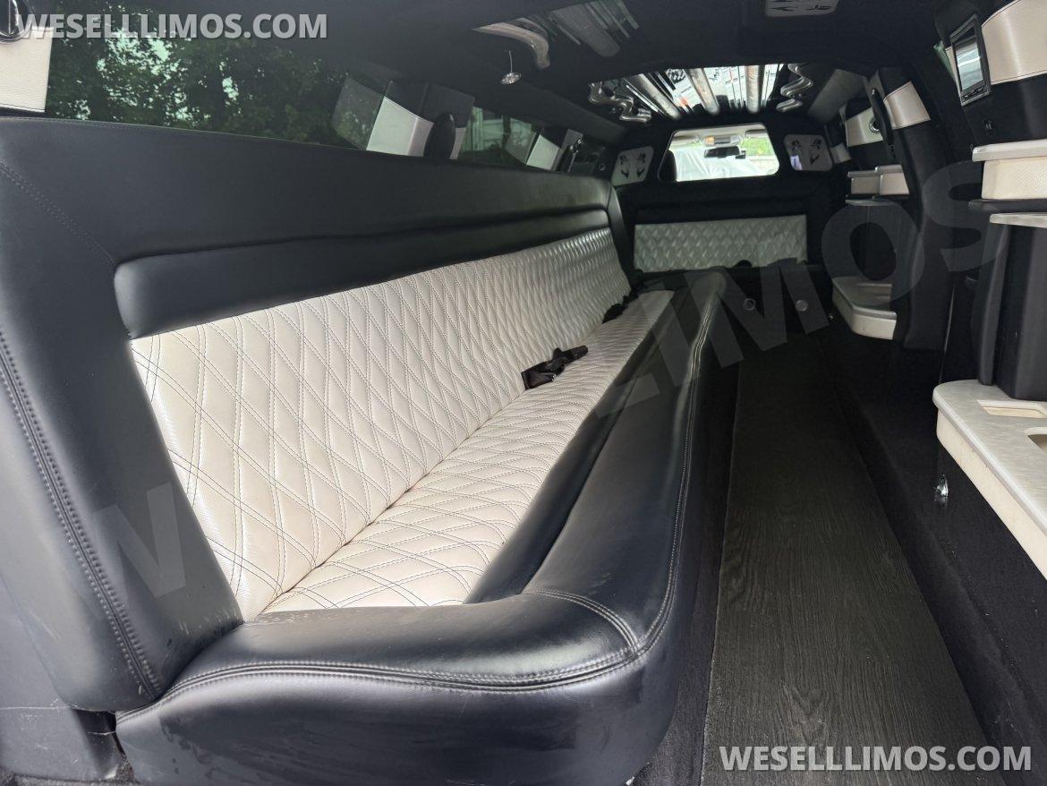 Limousine for Sale in Commack, NY - Photo 19
