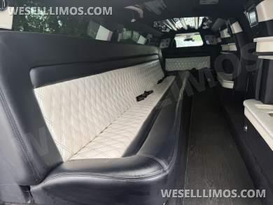 2018 Moonlight Chrysler 300 Limousine - Limousine for Sale in Commack, NY - Photo 19