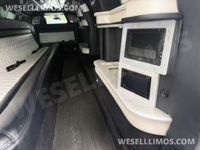 2018 Moonlight Chrysler 300 Limousine - Limousine for Sale in Commack, NY - Photo 20