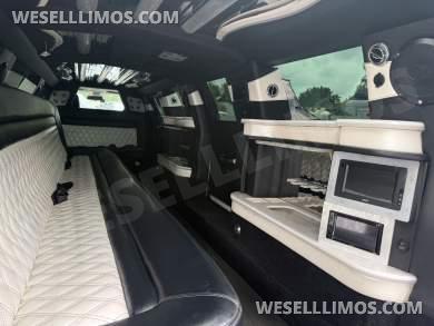 2018 Moonlight Chrysler 300 Limousine - Limousine for Sale in Commack, NY - Photo 24