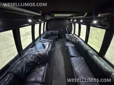 2006 Ford E-450 Diesel Limo Bus Tiffany Coach Builder - Limo Bus for Sale in Las Vegas, NV - Photo 15