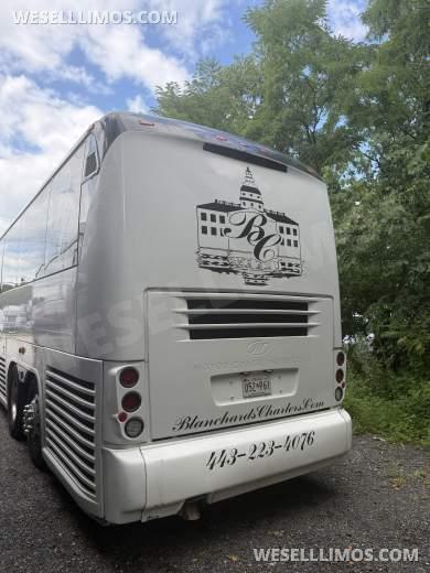 2010 MCI J4500 Motorcoach - Motorcoach for Sale in Annapolis, MD - Photo 8