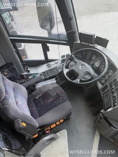 2010 MCI J4500 Motorcoach - Motorcoach for Sale in Annapolis, MD - Photo 12