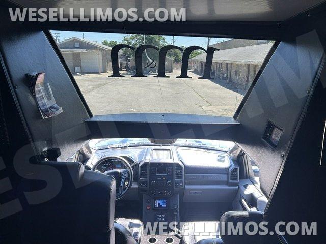 Executive Shuttle for Sale in Chicago, IL - Photo 16