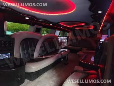 2004 Hummer H2 Limousine for Sale in Hillsboro, OR - Main Photo