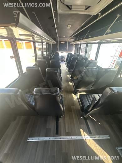 2017 Glaval entourage Ford F550 Executive Shuttle - Executive Shuttle for Sale in Dallas, TX - Photo 6