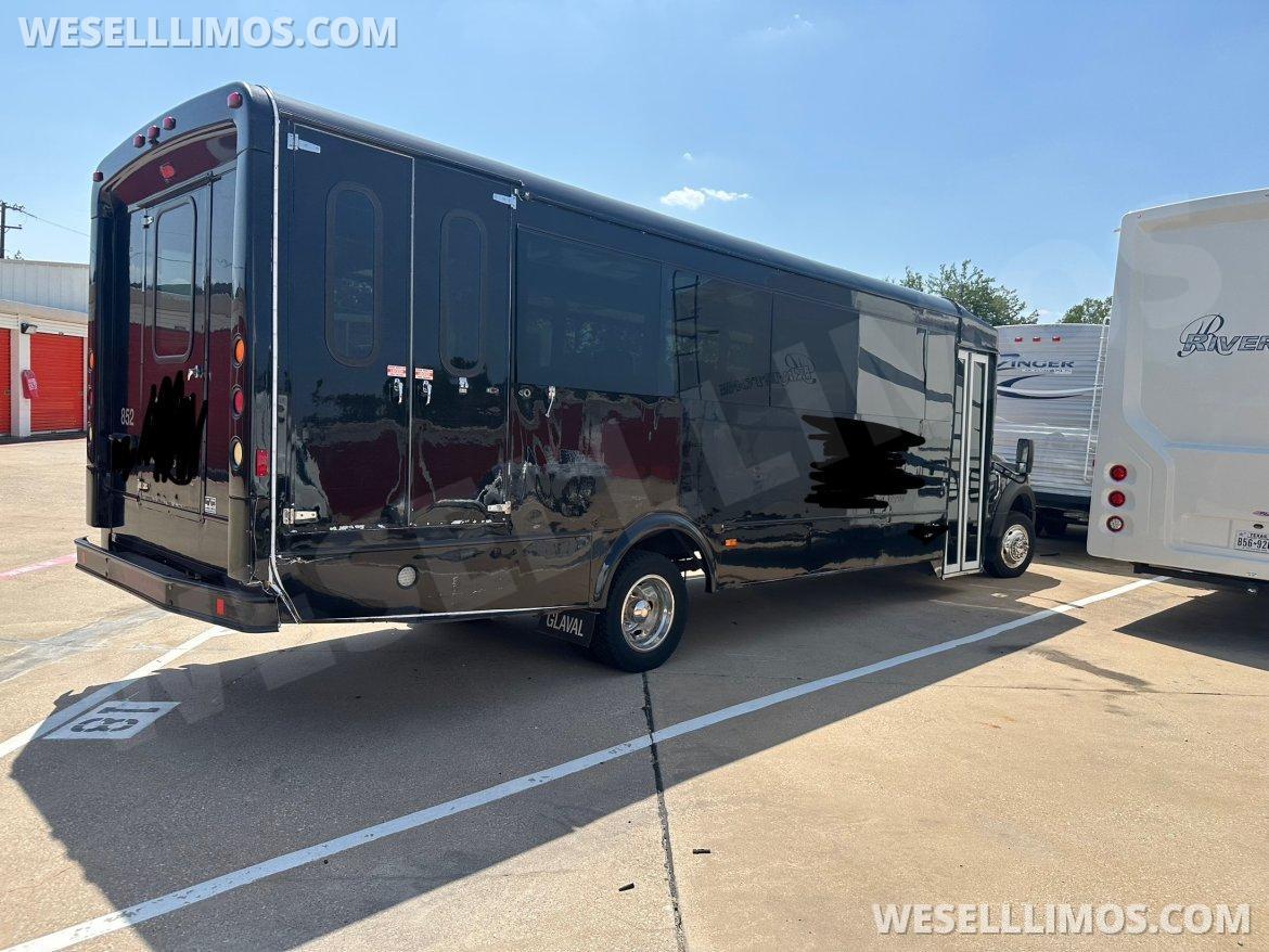 Executive Shuttle for Sale in Dallas, TX - Photo 3