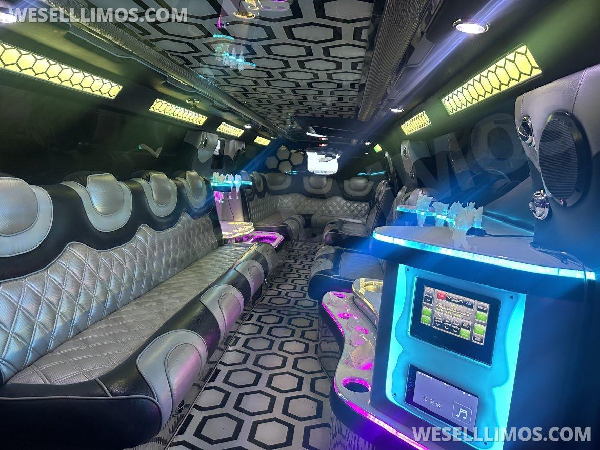 Limousine for Sale in Burtonsville, MD - Main Photo