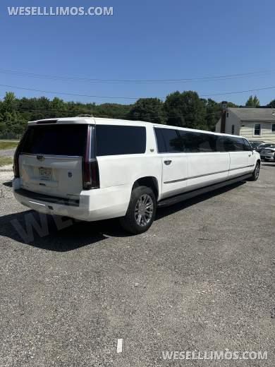 2015 Unk Chevrolet Suburbalade 200" Limousine - Limousine for Sale in Burtonsville, MD - Photo 4