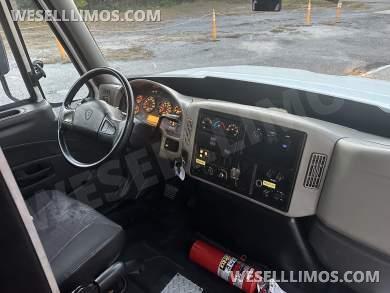 2013 Unk International IC Limousine Bus Limo Bus - Limo Bus for Sale in Burtonsville, MD - Photo 7