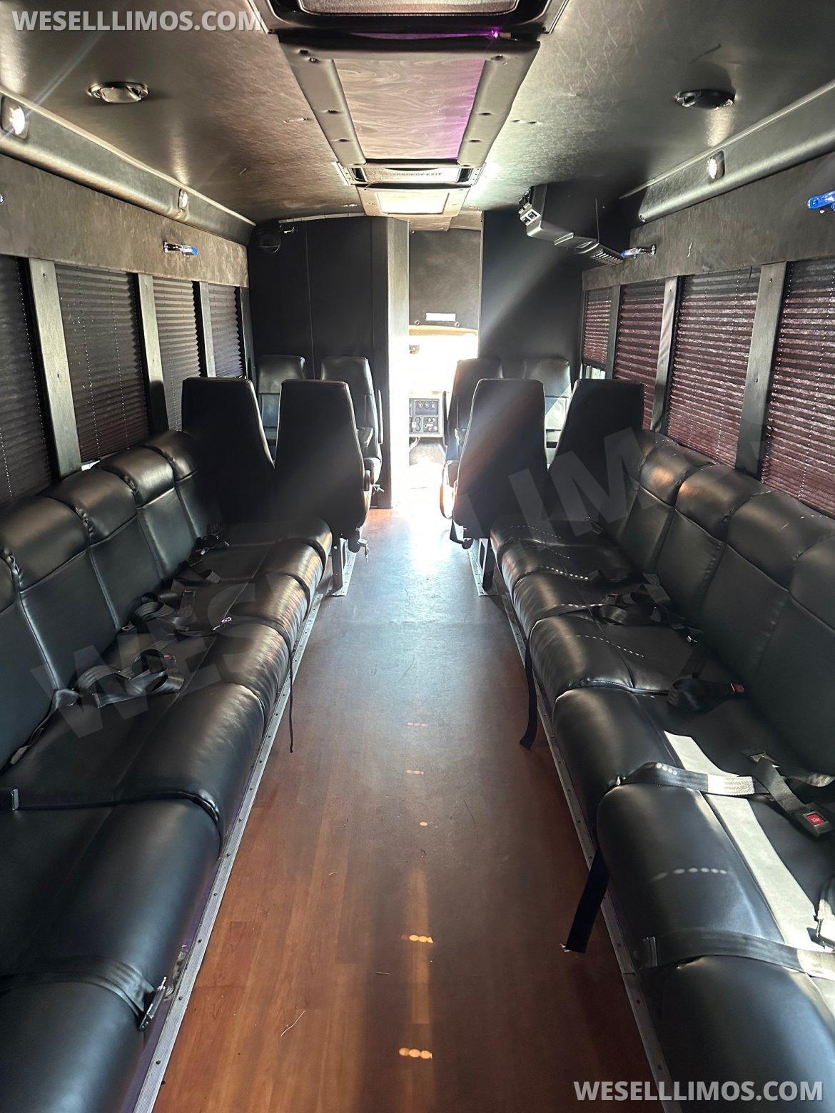 Limo Bus for Sale in Burtonsville, MD - Photo 9