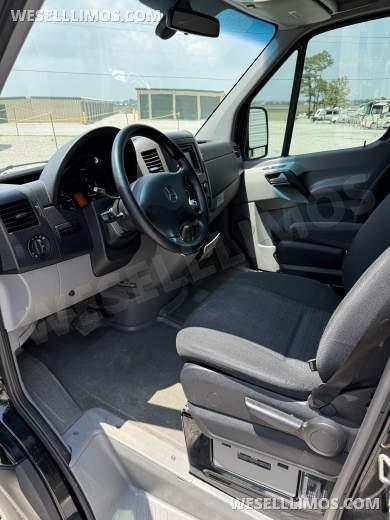 2016 Executive Coach Builders Mercedes Benz Sprinter 3500 Sprinter - Sprinter for Sale in Columbia, IL - Photo 18