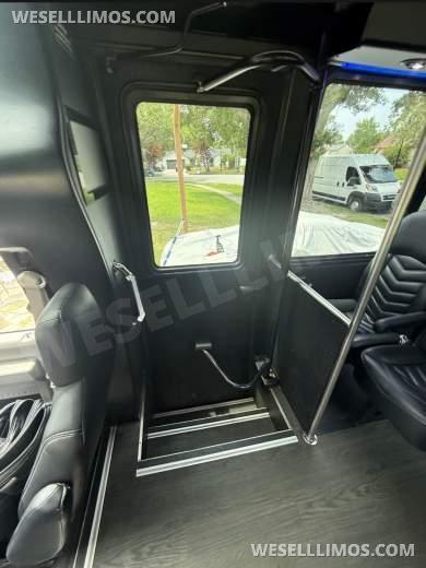 2019 Grech Ford E450 Executive Shuttle - Executive Shuttle for Sale in Bushnell, FL - Photo 11