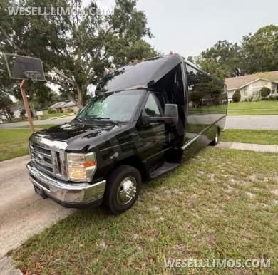 2017 Grech Coachworks Ford E450 Executive Shuttle - Executive Shuttle for Sale in Bushnell, FL - Photo 3