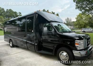 2017 Ford E450 Executive Shuttle for Sale in Bushnell, FL - Photo 2
