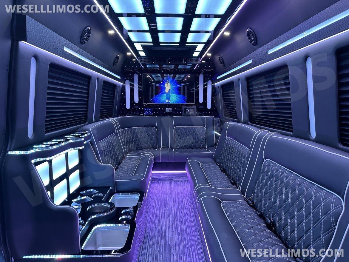 Limo Bus for Sale in Erie, PA - Photo 3