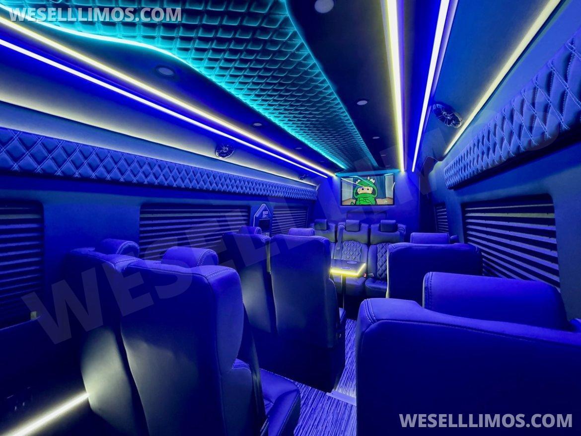 Executive Shuttle for Sale in Erie, PA - Photo 15