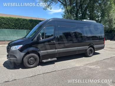 2019 Mercedes Sprinter Smartliner - Sprinter for Sale in Baldwin, NY - Photo 4