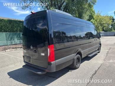 2019 Mercedes Sprinter Smartliner - Sprinter for Sale in Baldwin, NY - Photo 9