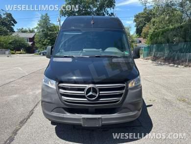 2019 Mercedes Sprinter Smartliner - Sprinter for Sale in Baldwin, NY - Photo 15