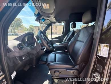 2019 Mercedes Sprinter Smartliner - Sprinter for Sale in Baldwin, NY - Photo 18