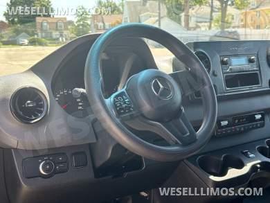 2019 Mercedes Sprinter Smartliner - Sprinter for Sale in Baldwin, NY - Photo 19